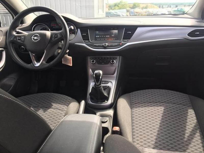 Opel Astra V